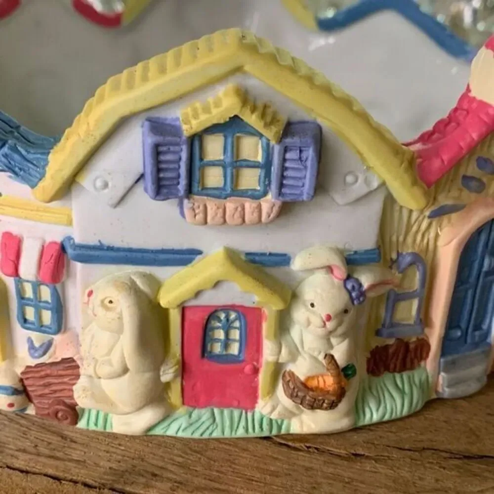 ‎1995 porcelain Easter house basket   Easter decoration. Vintage